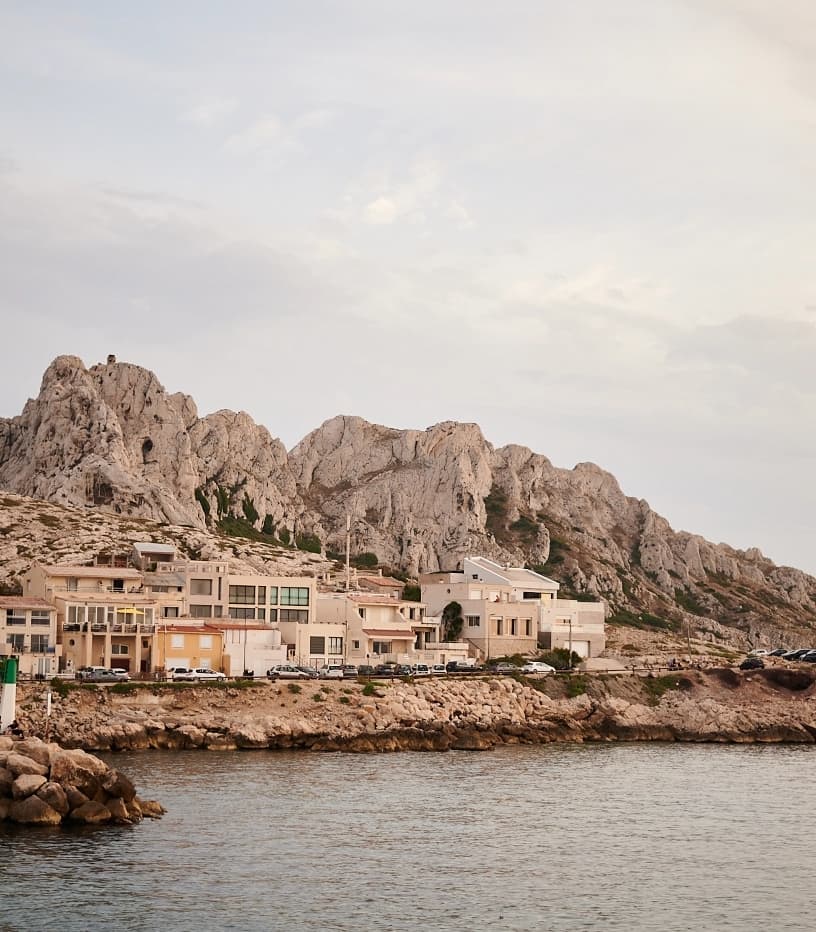 Calanques de Marseille vues depuis la mer
